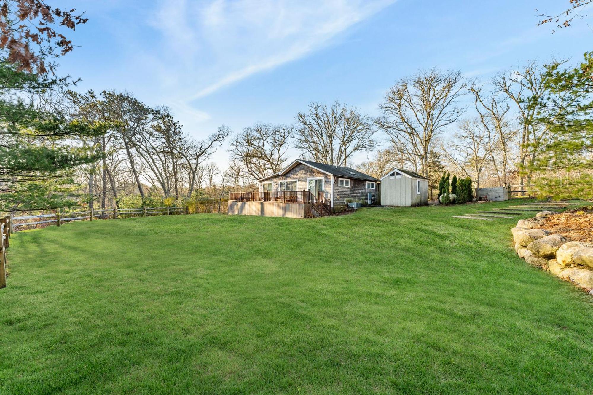 Fresh Pond Chateau Renovated Bright And Cozy Home Oak Bluffs Exterior photo